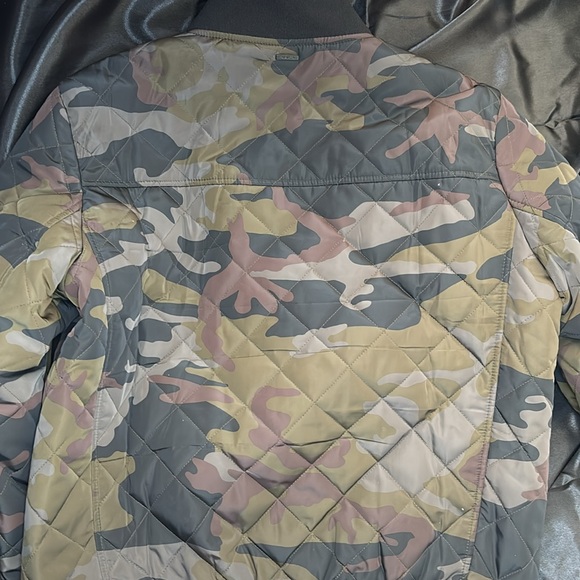 Calvin Kline Camouflage Bomber Women Size L - Picture 4 of 5